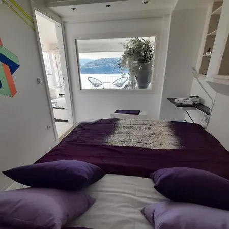 Om Apartment