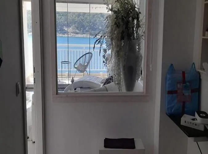 Apartman Om *