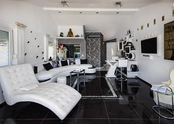 Om Apartman Povlja